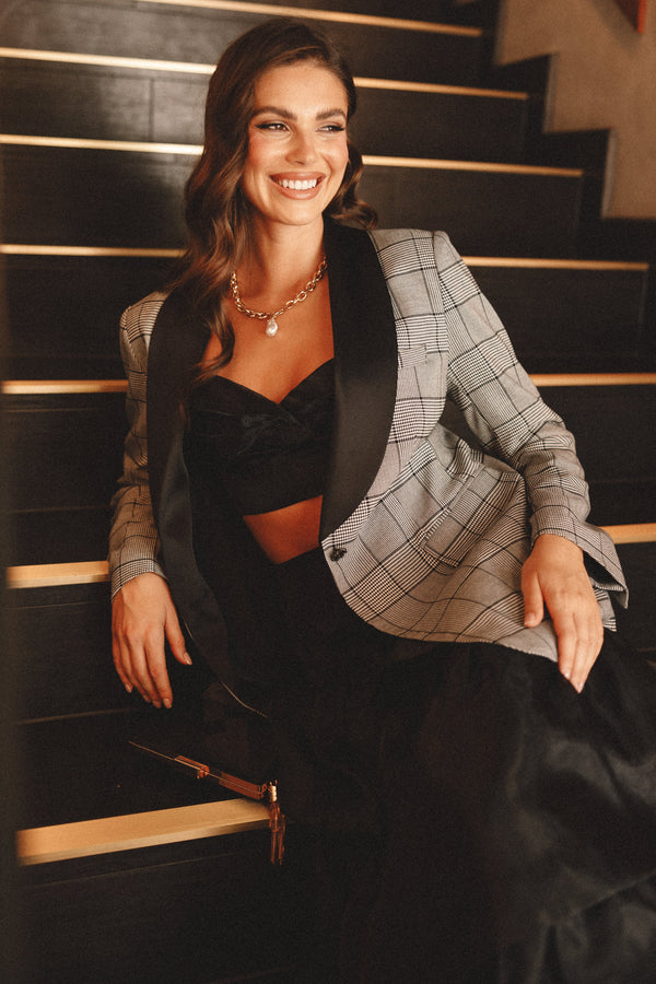 Veronica Contrast Lapel Blazer – Grey